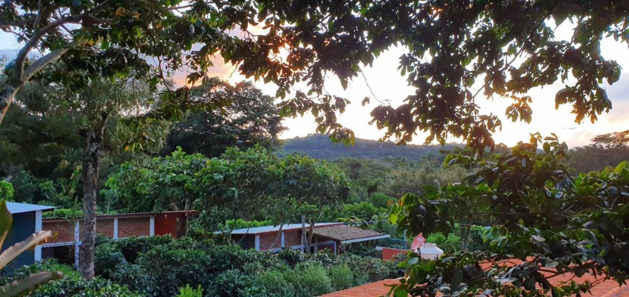 Villa Castillo De Ensueno กอนเซ็ปซิอ็อน เด อาตาโก ภายนอก รูปภาพ